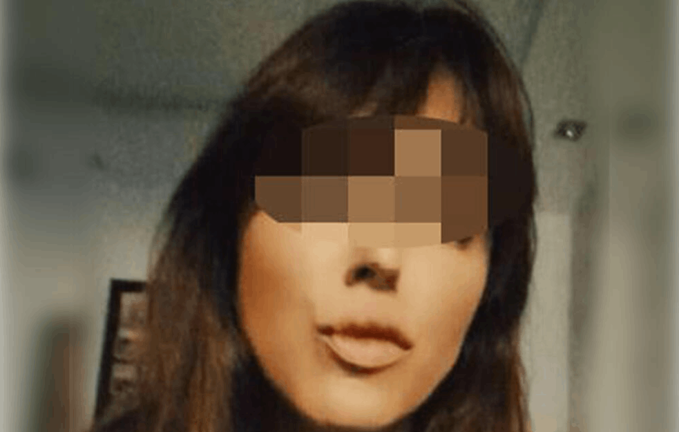 STARLETA KOJA NIJE ŠTITILA SINA OD BATINA SVOG DEČKA IZAŠLA IZ ZATVORA: Žali za nasilnikom koji joj je <span style='color:red;'><b>TUKAO DETE</b></span>! 